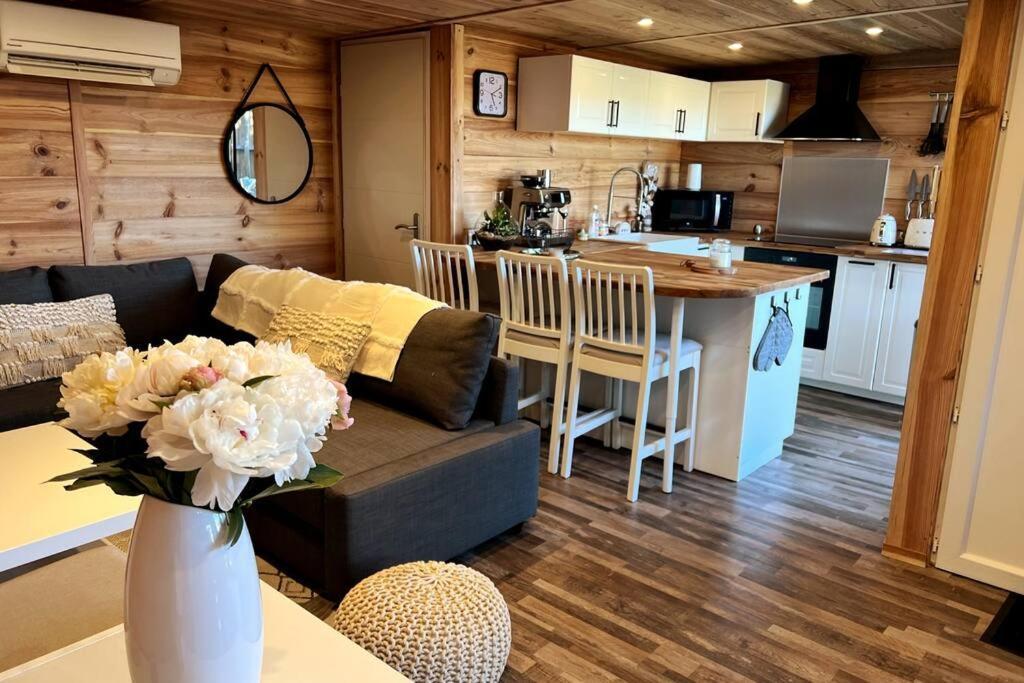 Chalet Et Jaccuzy Sur La Plage Biscarrosse Exteriér fotografie