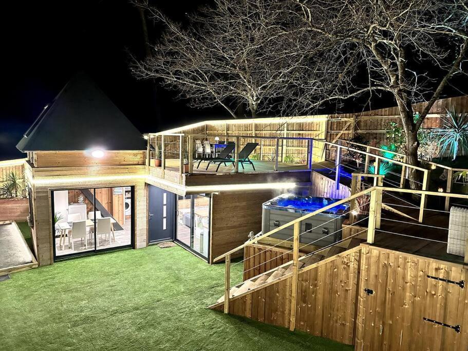 Chalet Et Jaccuzy Sur La Plage Biscarrosse Exteriér fotografie