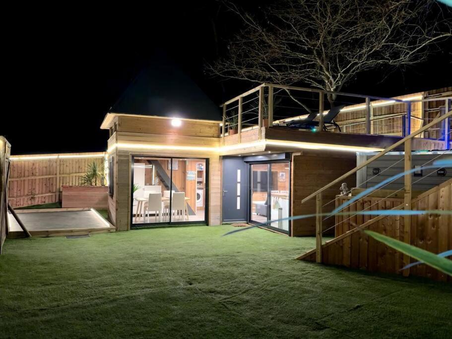 Chalet Et Jaccuzy Sur La Plage Biscarrosse Exteriér fotografie